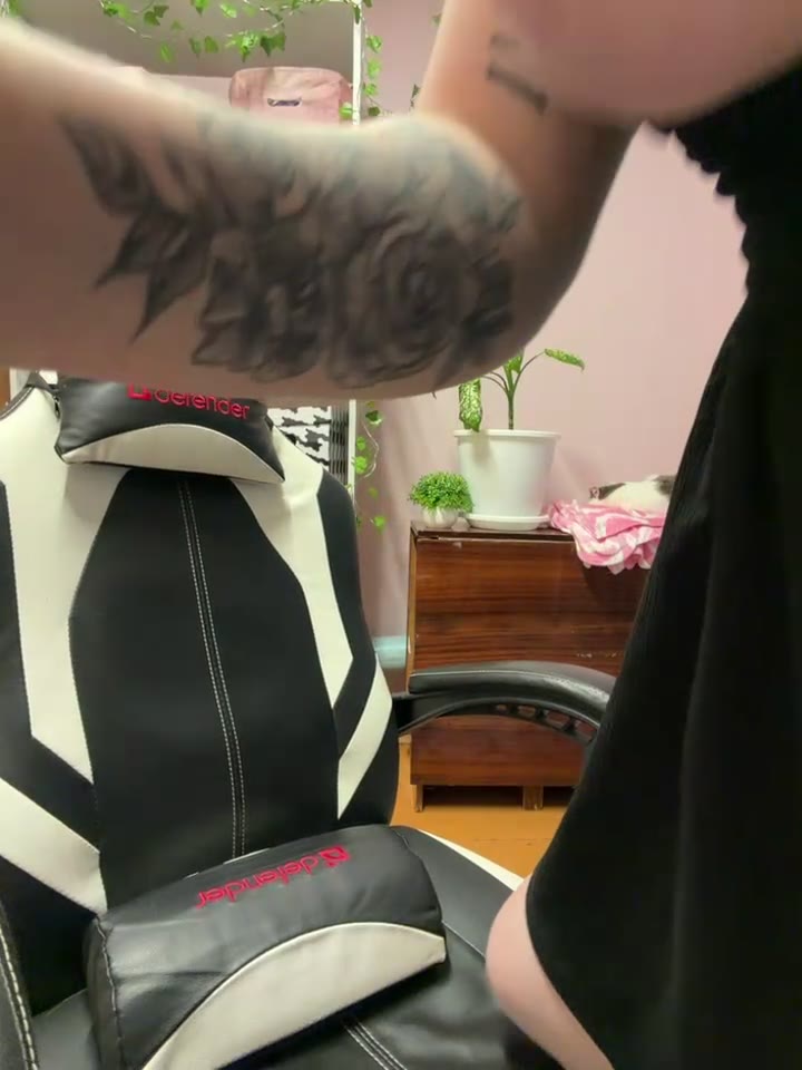 Emmysuiyugh