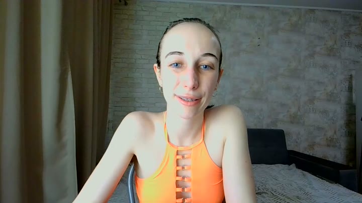 Anika Bloom