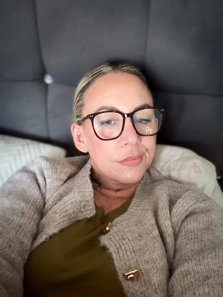 Blondebitch2, 8 Oct 2026