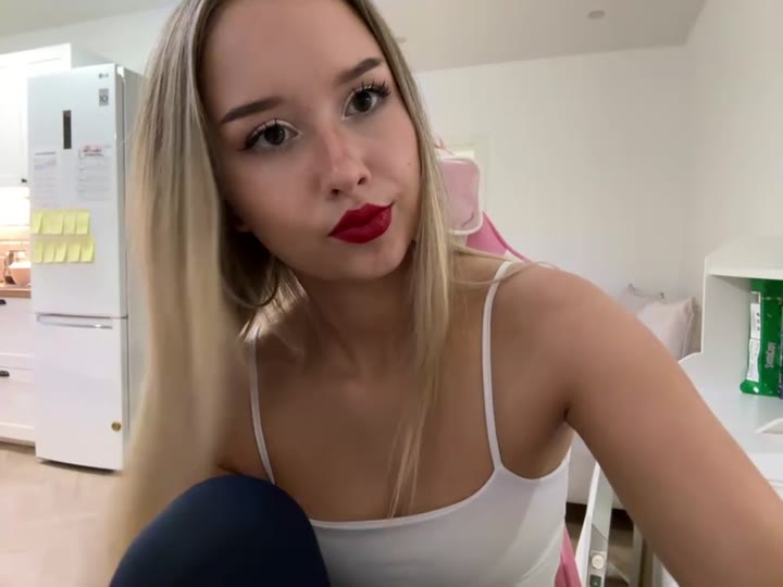Juliaplushy, 28 Oct 2026