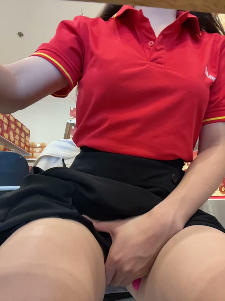 Sneaky Cumshoot, 28 Sep 2026