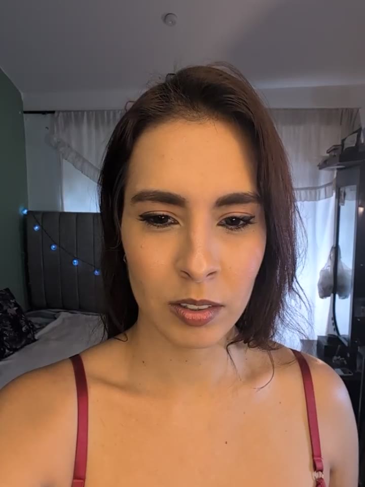 Latinaroomies