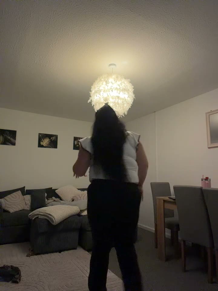 Curvybrunette1998, 28 Oct 2026