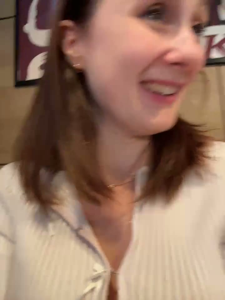 Dina Tease