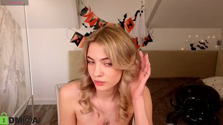 Vivienn Rose, 28 Oct 2026