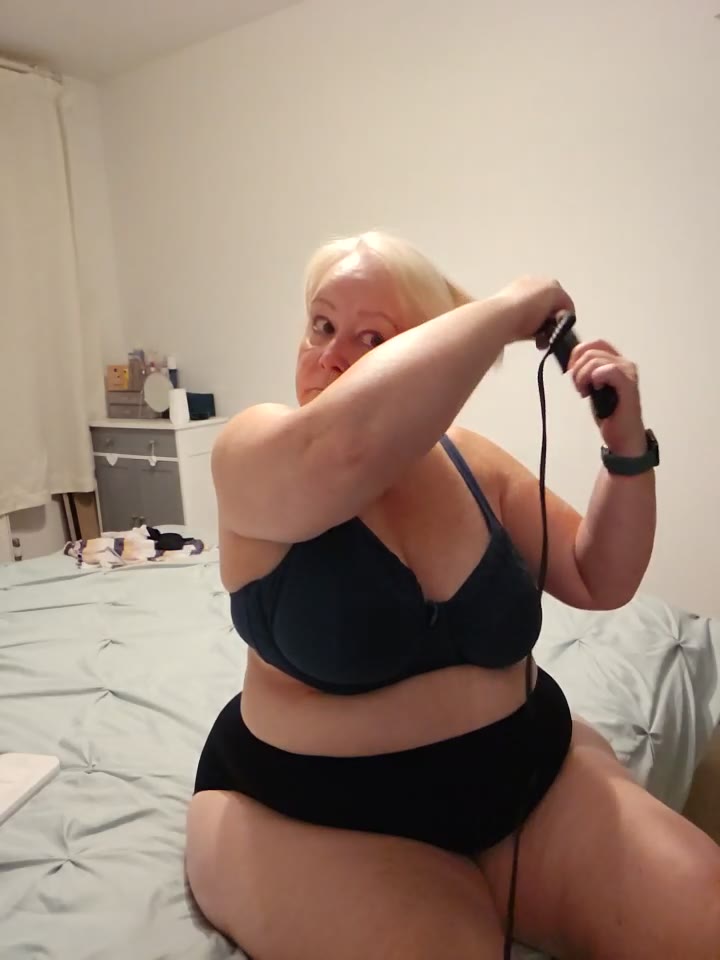 Annie Xxxuk, 28 Oct 2026